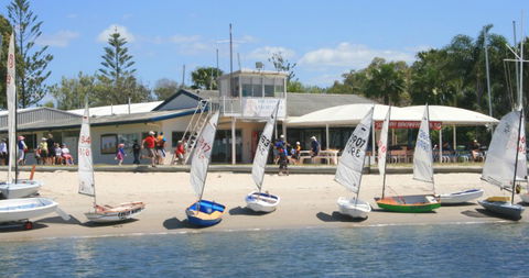 Southport Yacht Club Incorporated - Accommodation VIC 10