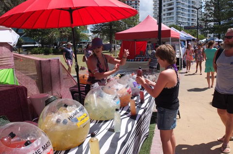 Coolangatta Beachfront Markets - Accommodation VIC 4
