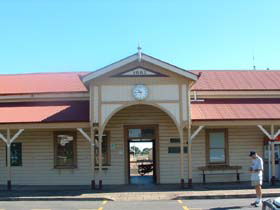 Maryborough Railway Station - Accommodation VIC 0