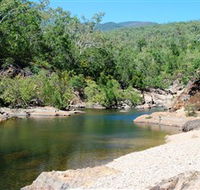 Mount Elliot Bowling Green Bay National Park - Accommodation VIC