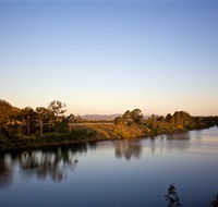 Lake Wivenhoe - Accommodation VIC