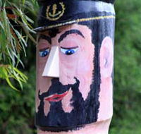 Maryboroughs Bollards - Accommodation VIC
