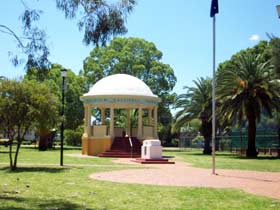 Kingaroy Memorial Park - Accommodation VIC 0