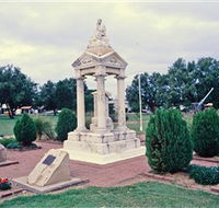 Weeping Mother Memorial - Accommodation VIC