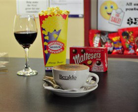 Mansfield Armchair Cinema - Accommodation VIC 0