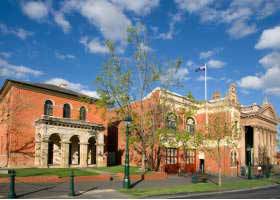 West Bendigo VIC Accommodation VIC