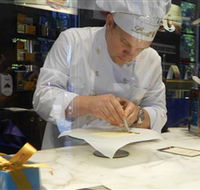 Lindt Maitre Chocolatier - Accommodation VIC