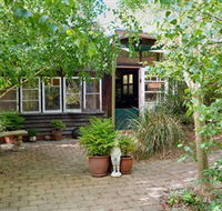 Gumnut Hideaway Gallery - Accommodation VIC