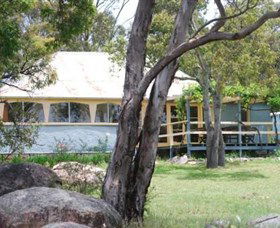 Twisted Gum Wines - Accommodation VIC 3