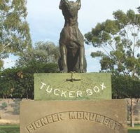 The Dog on the Tucker Box - Accommodation VIC