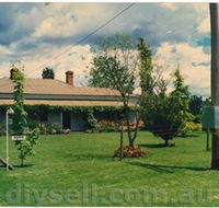 Tumut Valley Violets - Accommodation VIC