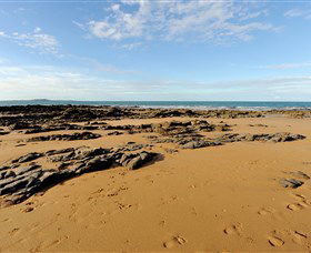 Canoe Point Beach And Parklands - Accommodation VIC 1