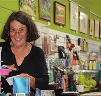 Artists on Parade Art Gallery - Accommodation VIC
