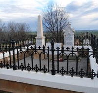 Hamilton Humes Grave - Accommodation VIC
