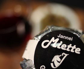 Jannei Artisan Cheese Makers - Accommodation VIC 4