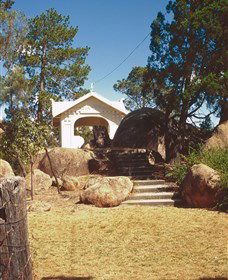 Stanthorpe Soldiers Memorial - Accommodation VIC 1