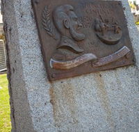 Thunderbolt's Statue and Constable Walker Memorial - Accommodation VIC