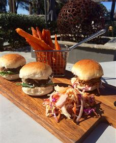 Hollydene Estate Wines And Vines Restaurant - Accommodation VIC 4