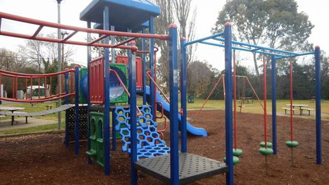 Coronation Park Yass - Accommodation VIC 3