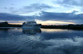 Tamboi Queen Cruises - Accommodation VIC 1