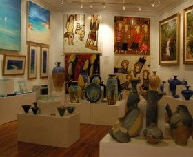 Articles Fine Art Gallery - Accommodation VIC 1