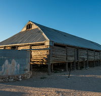 Mungo Woolshed - Accommodation VIC