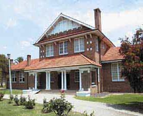 Hay War Memorial High School Museum - Accommodation VIC 0