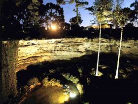 Umpherston Sinkhole - Accommodation VIC 1