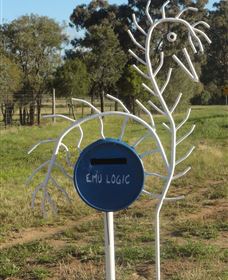 Emu Logic - Accommodation VIC 3