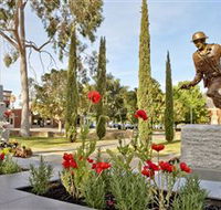 Private Robert Mactier Statue - Accommodation VIC