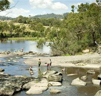 Polly McQuinns - Accommodation VIC