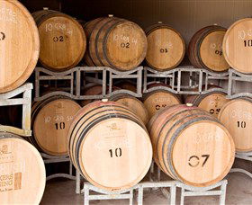 Chalkers Crossing Winery - Accommodation VIC 4