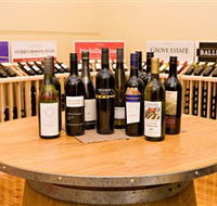 Hilltops Region Wine Cellar - Accommodation VIC