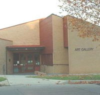 Cowra Regional Art Gallery - Accommodation VIC