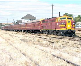 Lachlan Valley Railway - Accommodation VIC 1