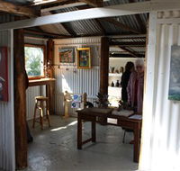 Tin Shed Gallery - Accommodation VIC