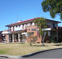 Hotel Oaks - Accommodation VIC