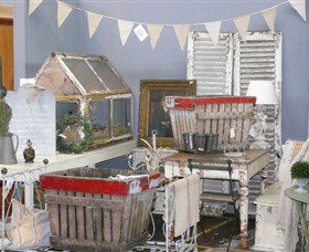 Dirty Janes Emporium - Accommodation VIC 1