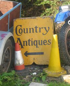 Dirty Janes Emporium - Accommodation VIC 2