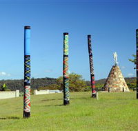 Maclean Tartan Power Poles - Accommodation VIC
