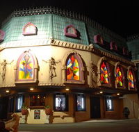 Draculas Cabaret Restaurant - Accommodation VIC