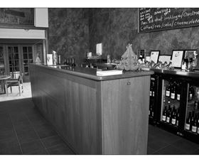 Roses Vineyard And Animal Farm - Accommodation VIC 0