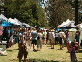 Coolangatta Art And Craft Markets - Accommodation VIC 1