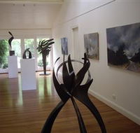 Ivy Hill Gallery - Accommodation VIC