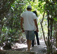 Three Sisters walking track - Accommodation VIC