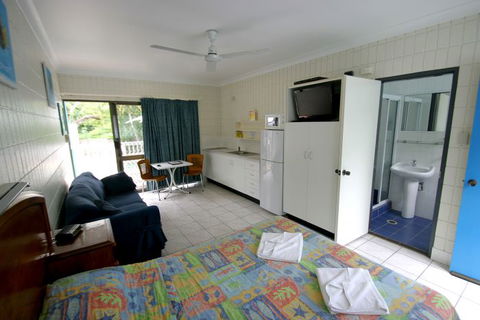 Tropical Palms Inn - Accommodation VIC 1