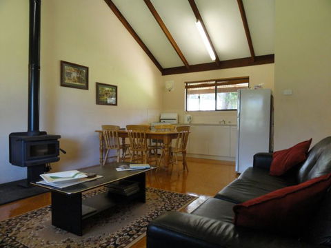 Tinglewood Cabins - Accommodation VIC 1