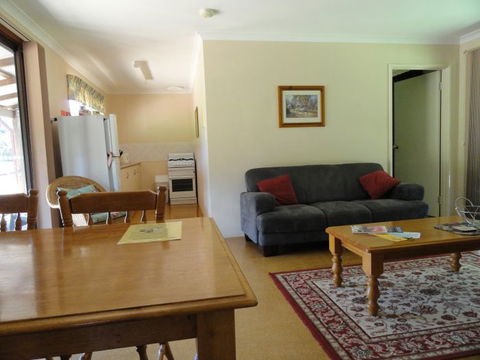 Tinglewood Cabins - Accommodation VIC 2
