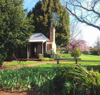 Mont De Lancey Historic Property Tours - Accommodation VIC