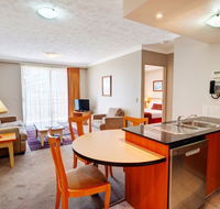 Palazzo Colonnades - Accommodation VIC